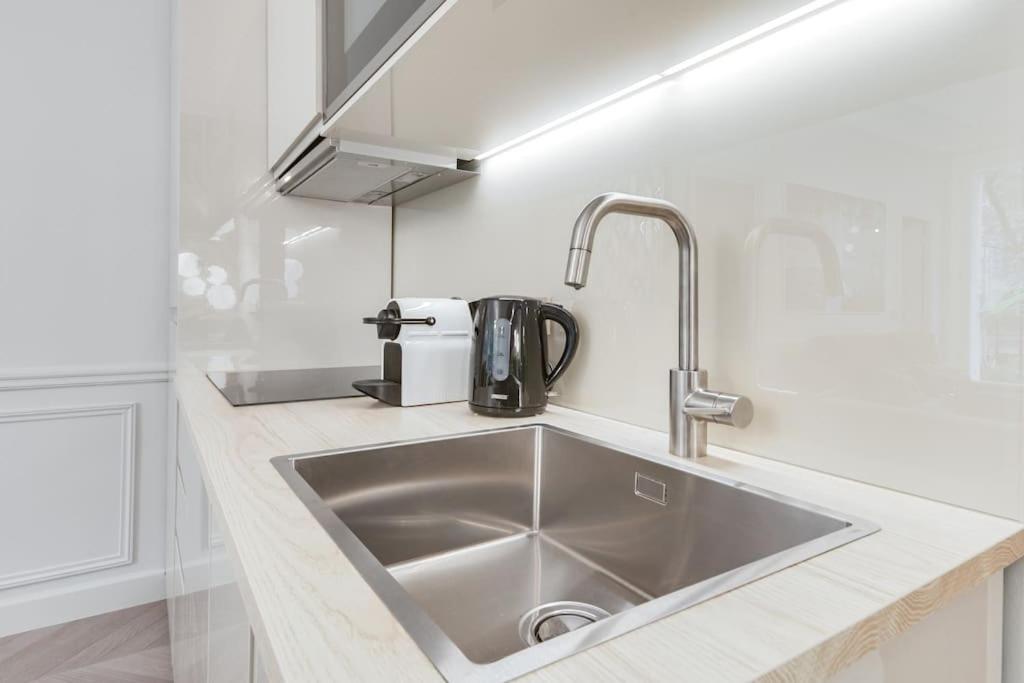 شقة Bright And Gorgeous Flat In The Heart Of باريس المظهر الخارجي الصورة